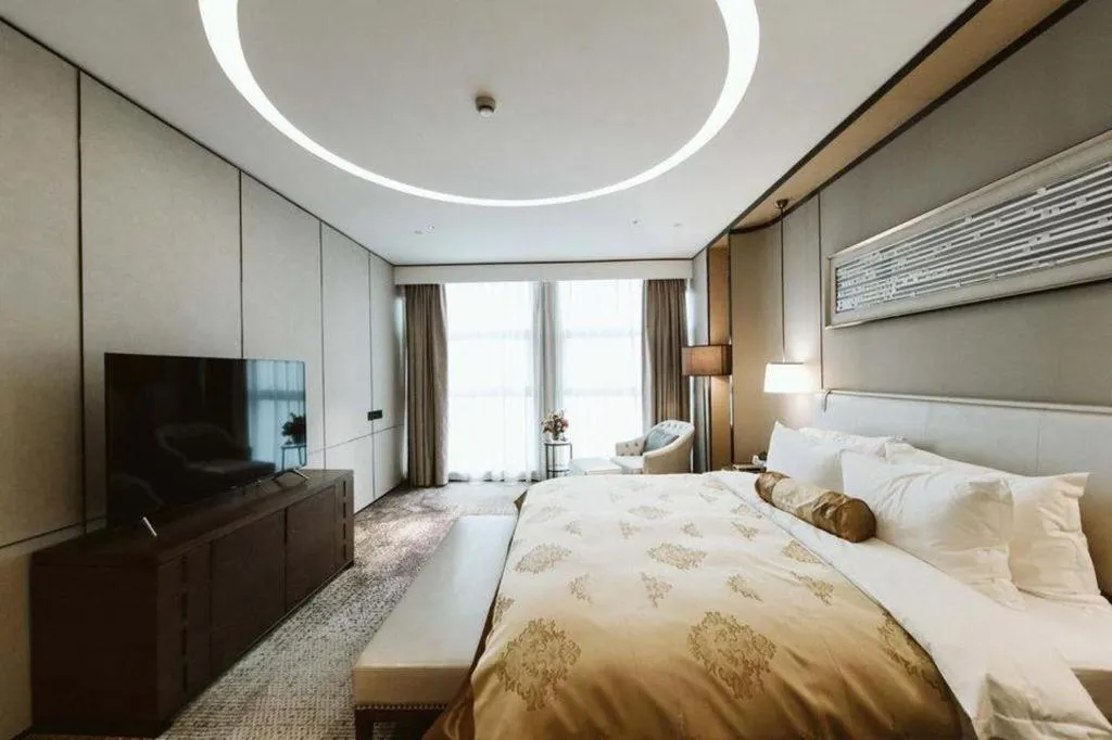 Bed in Lakehome Hotel Konggang