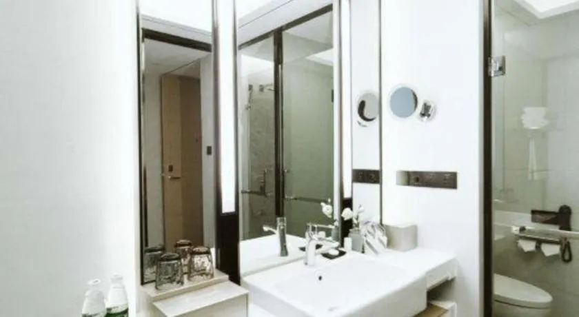 Lakehome Hotel Konggang