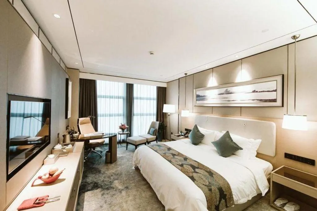 Bed in Lakehome Hotel Konggang