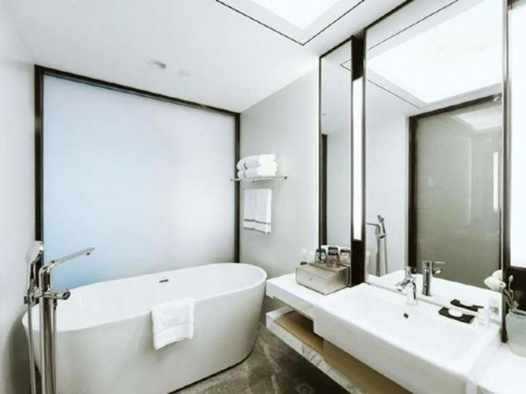 Lakehome Hotel Konggang