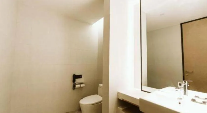 Lakehome Hotel Konggang