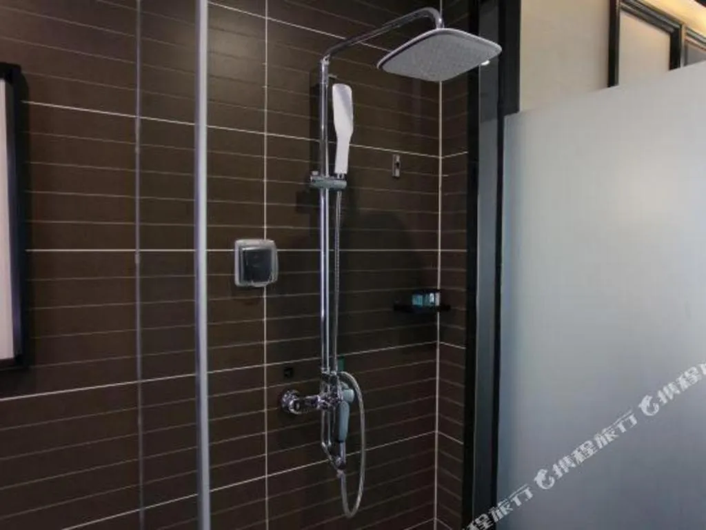 Xana Hotelle·Yutian