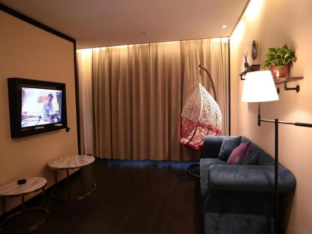 Xana Hotelle·Yutian