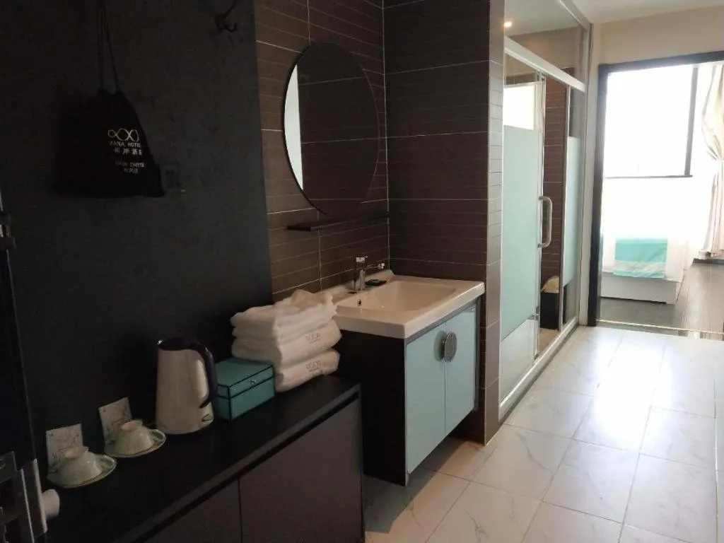 Xana Hotelle·Yutian