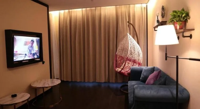 Xana Hotelle·Yutian