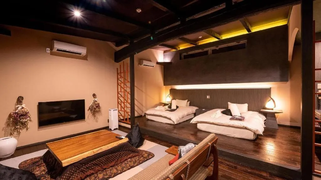 Bed in Yufuin Luxury Villa -zakuro-