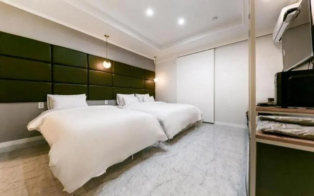 Bed in Best In City Hotel