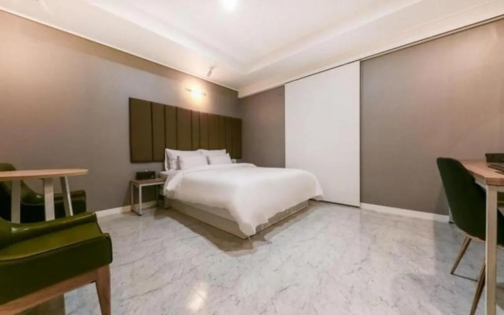 Bed in Best In City Hotel