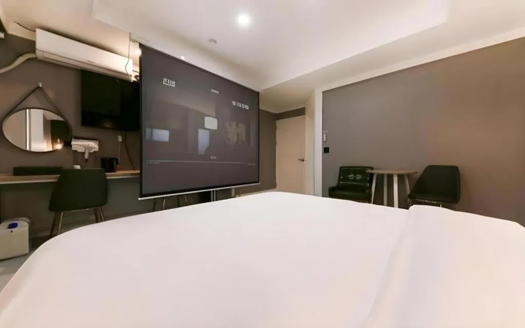 Bed in Best In City Hotel