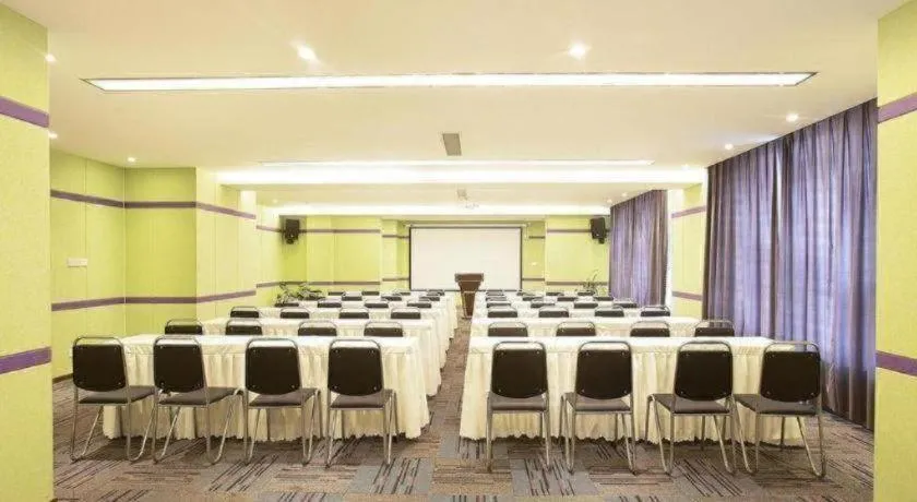 Lavande Hotel·Gaomi Government