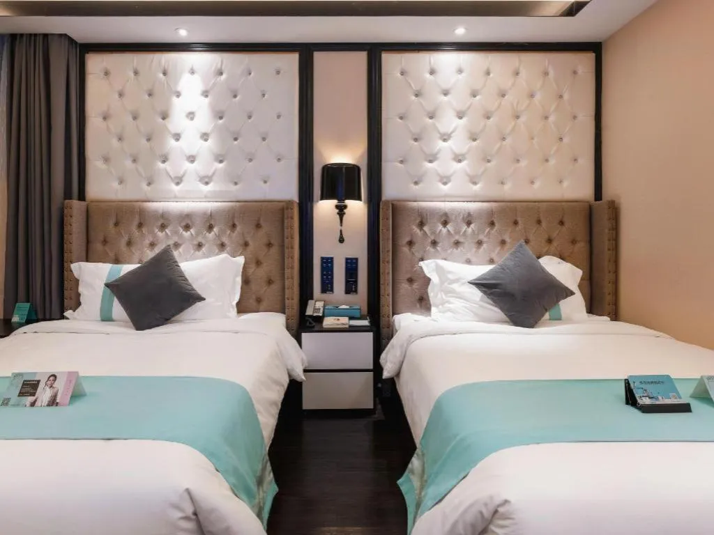 Bed in Xana Hotelle Shaghai Hongqiao Hub National Exhibition Center Qibao Lianming Road