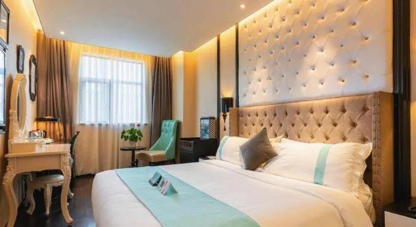 Bed in Xana Hotelle Shaghai Hongqiao Hub National Exhibition Center Qibao Lianming Road