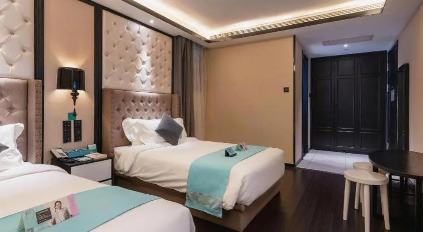 Bed in Xana Hotelle Shaghai Hongqiao Hub National Exhibition Center Qibao Lianming Road