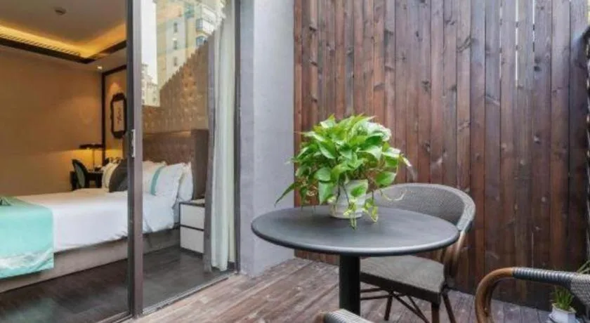 Bed in Xana Hotelle Shaghai Hongqiao Hub National Exhibition Center Qibao Lianming Road