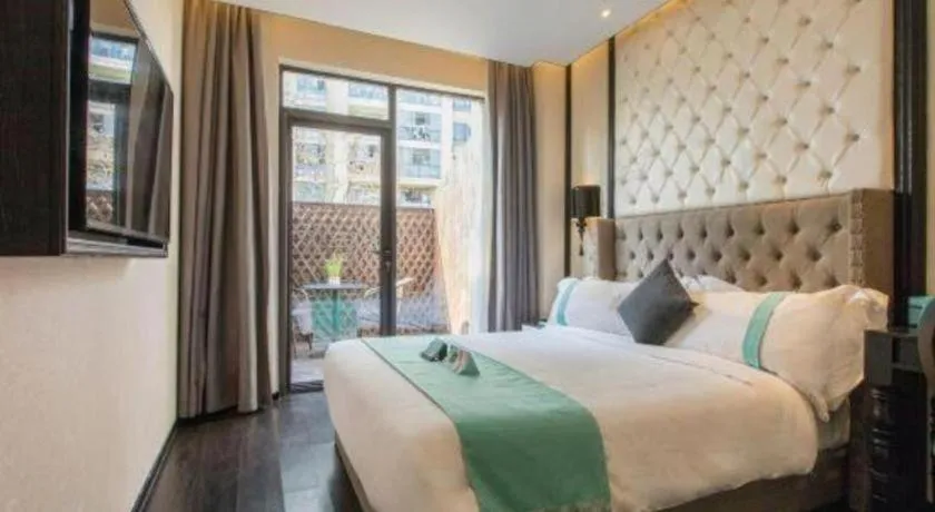 Bed in Xana Hotelle Shaghai Hongqiao Hub National Exhibition Center Qibao Lianming Road