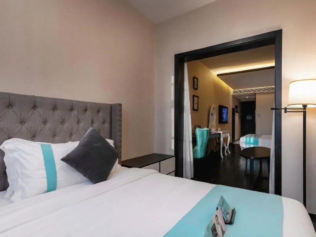 Bed in Xana Hotelle Shaghai Hongqiao Hub National Exhibition Center Qibao Lianming Road