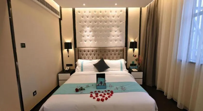 Bed in Xana Hotelle Shaghai Hongqiao Hub National Exhibition Center Qibao Lianming Road