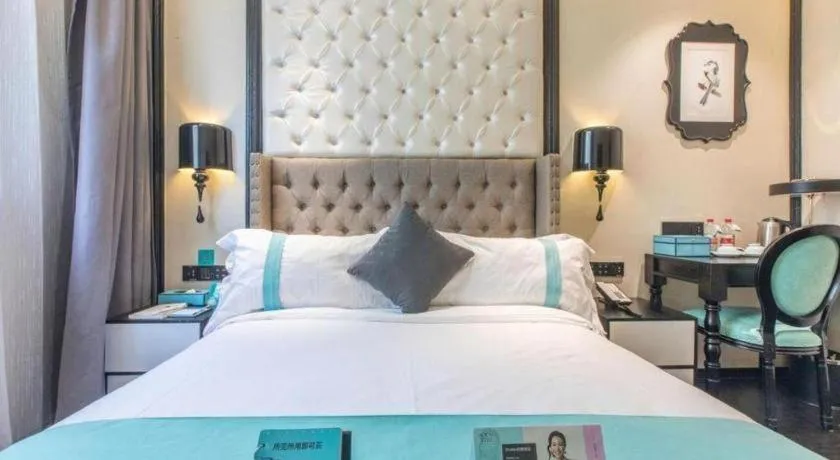Bed in Xana Hotelle Shaghai Hongqiao Hub National Exhibition Center Qibao Lianming Road