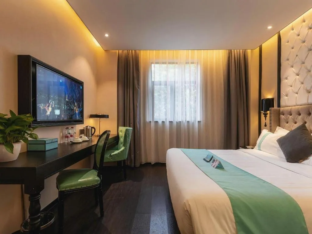 Bed in Xana Hotelle Shaghai Hongqiao Hub National Exhibition Center Qibao Lianming Road