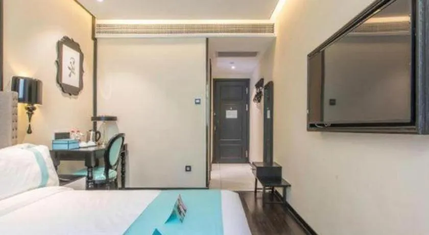 Bed in Xana Hotelle Shaghai Hongqiao Hub National Exhibition Center Qibao Lianming Road