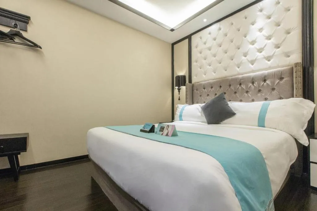 Bed in Xana Hotelle Shaghai Hongqiao Hub National Exhibition Center Qibao Lianming Road