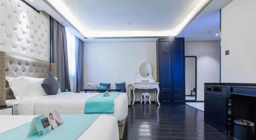 Bed in Xana Hotelle Shaghai Hongqiao Hub National Exhibition Center Qibao Lianming Road