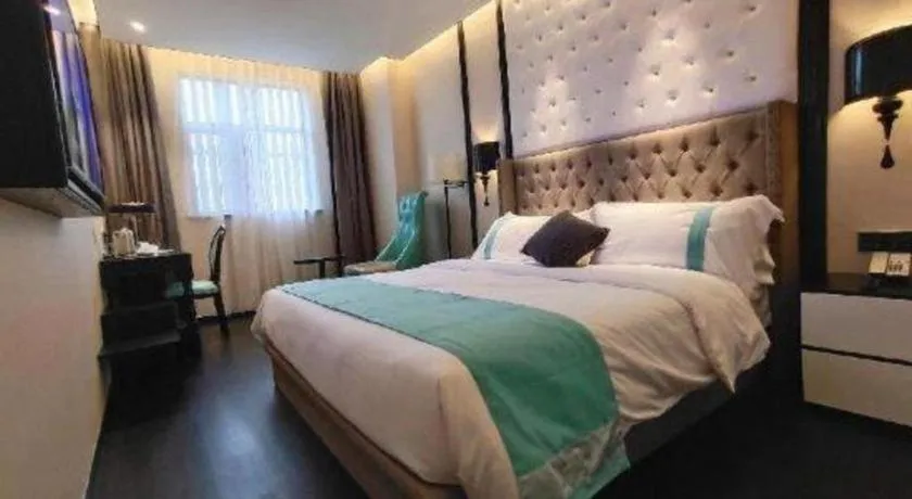 Bed in Xana Hotelle Shaghai Hongqiao Hub National Exhibition Center Qibao Lianming Road