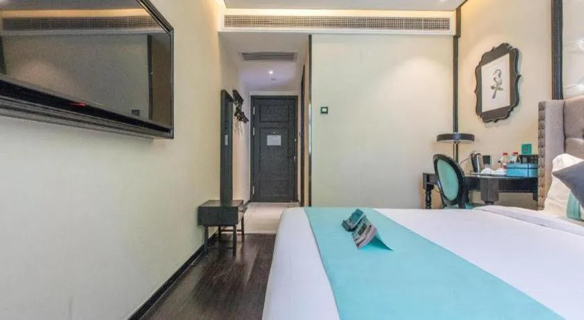 Bed in Xana Hotelle Shaghai Hongqiao Hub National Exhibition Center Qibao Lianming Road