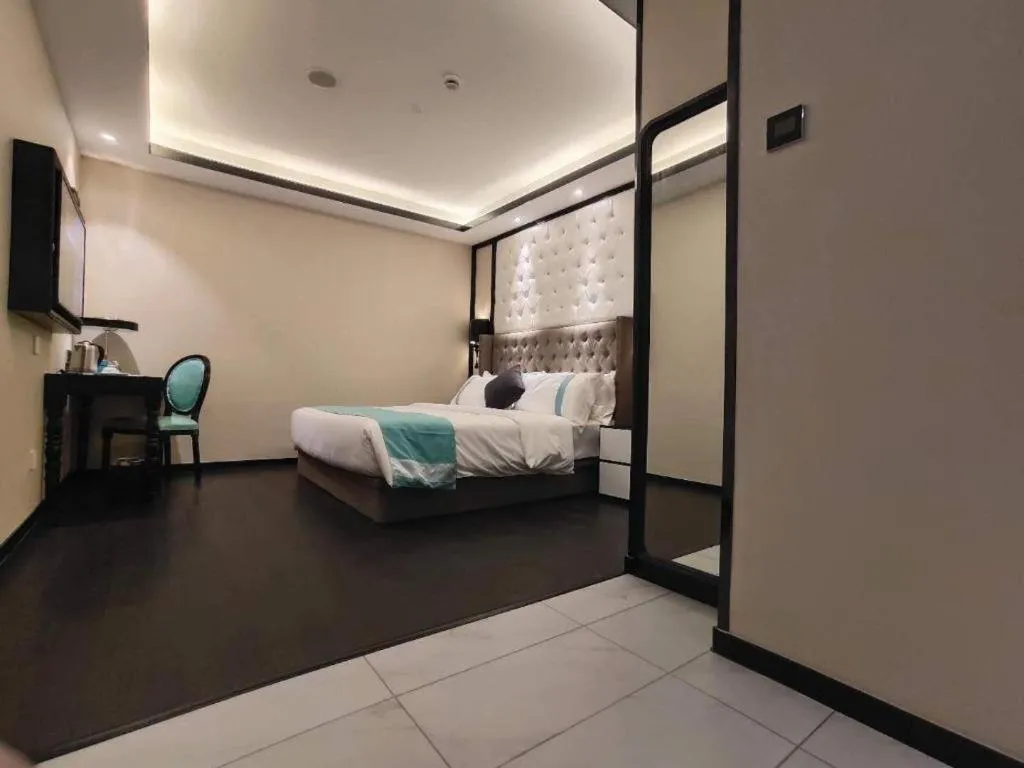 Bed in Xana Hotelle Shaghai Hongqiao Hub National Exhibition Center Qibao Lianming Road