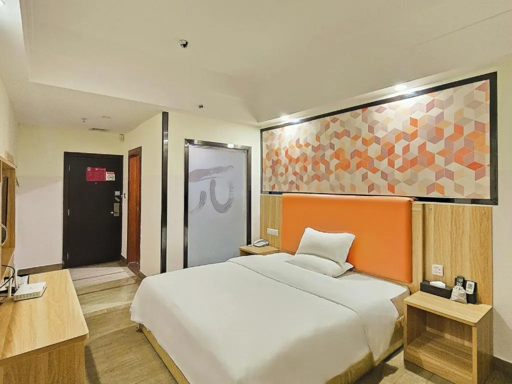 Bed in PAI Hotel·Huazhou Bus Terminal