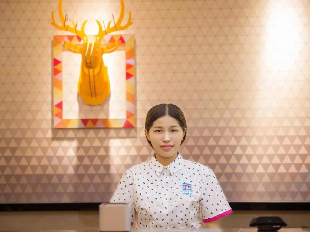 PAI Hotel·Huazhou Bus Terminal