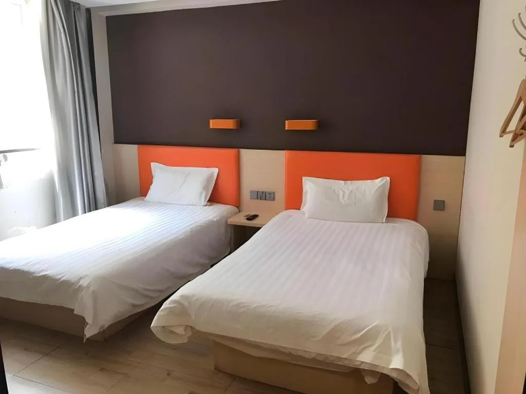 Bed in 7 Days Premium·Shenyang North Railway Station North Square