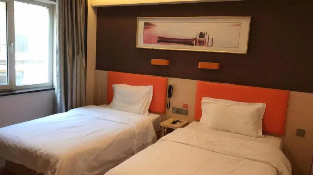 Bed in 7 Days Premium·Shenyang North Railway Station North Square