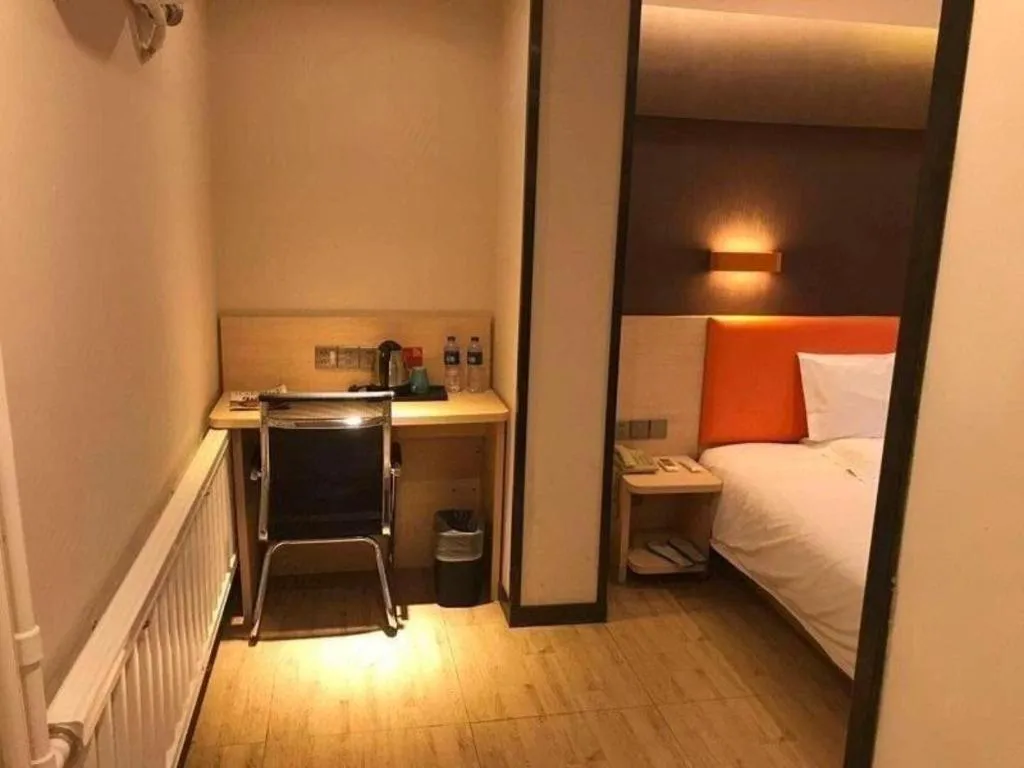 Bed in 7 Days Premium·Shenyang North Railway Station North Square