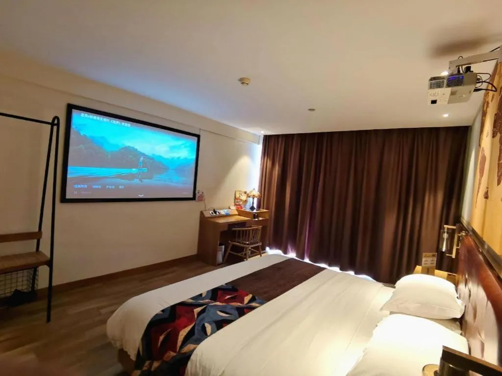 Bed in James Joyce Coffetel Zhengzhou CBD Exhibition Center Provincial People's Hospital