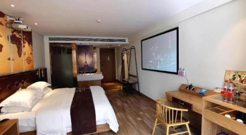 Bed in James Joyce Coffetel Zhengzhou CBD Exhibition Center Provincial People's Hospital