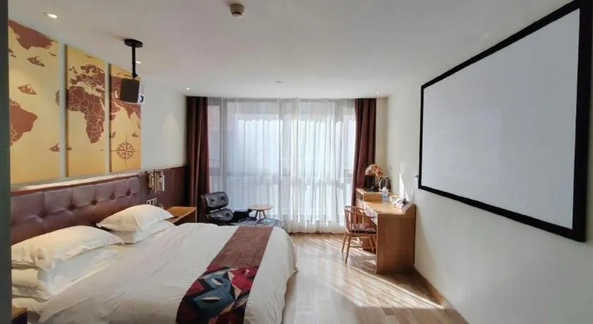 Bed in James Joyce Coffetel Zhengzhou CBD Exhibition Center Provincial People's Hospital