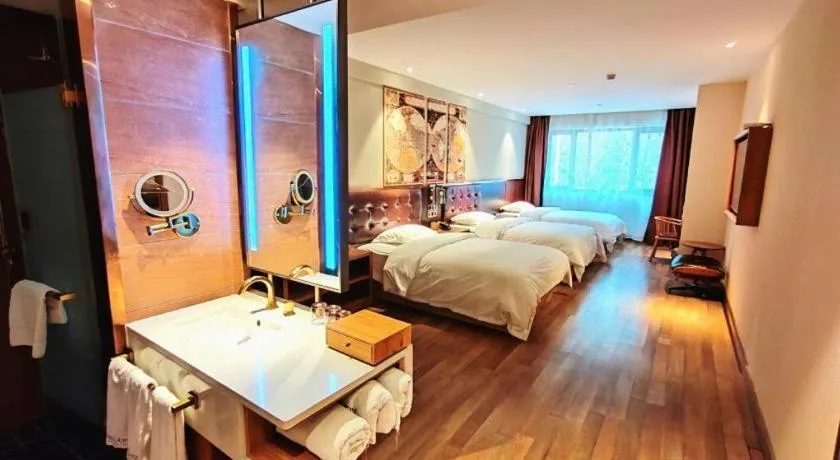 Bed in James Joyce Coffetel Zhengzhou CBD Exhibition Center Provincial People's Hospital