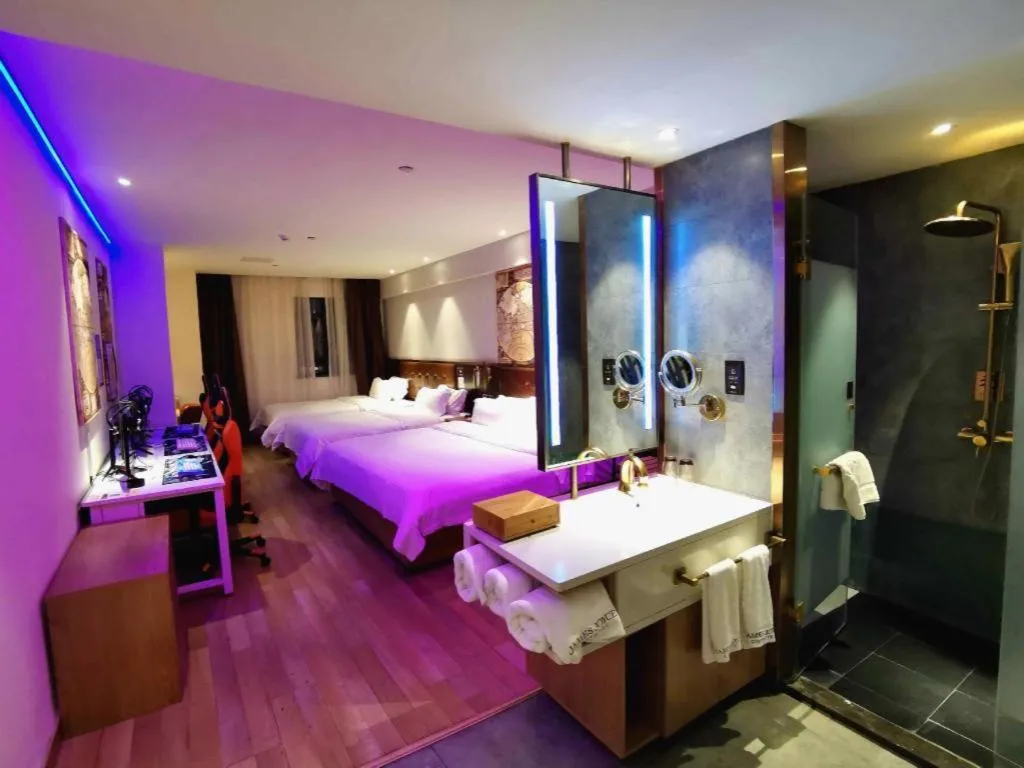 Bed in James Joyce Coffetel Zhengzhou CBD Exhibition Center Provincial People's Hospital