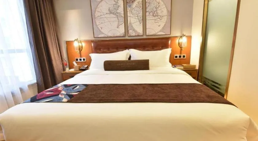 Bed in James Joyce Coffetel Zhengzhou CBD Exhibition Center Provincial People's Hospital