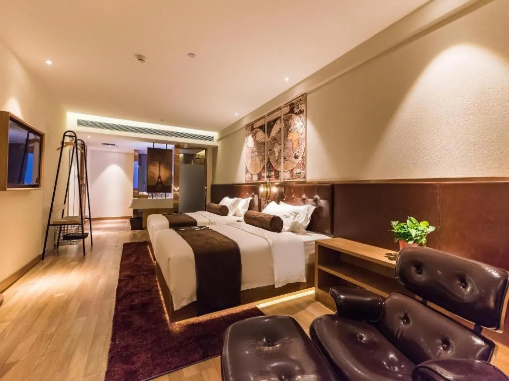 Bed in James Joyce Coffetel Zhengzhou CBD Exhibition Center Provincial People's Hospital