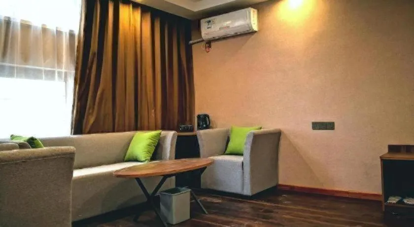 IU Hotel Qingdao Golden Beach Xuejiadao Metro Station