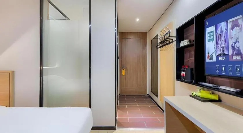 Bed in IU Hotel·Jiayuguan People's Shopping Mall