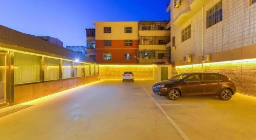 IU Hotel·Jiayuguan People's Shopping Mall