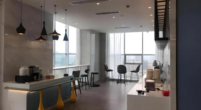 Magnotel Hotel Anshun West High-Speed Railway Station