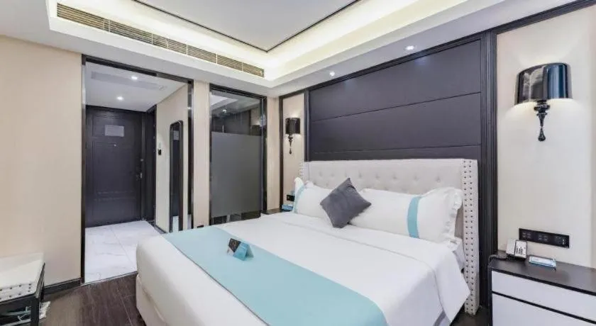 Bed in Xana Hotelle Zhengzhou North Passenger Terminal North University Town