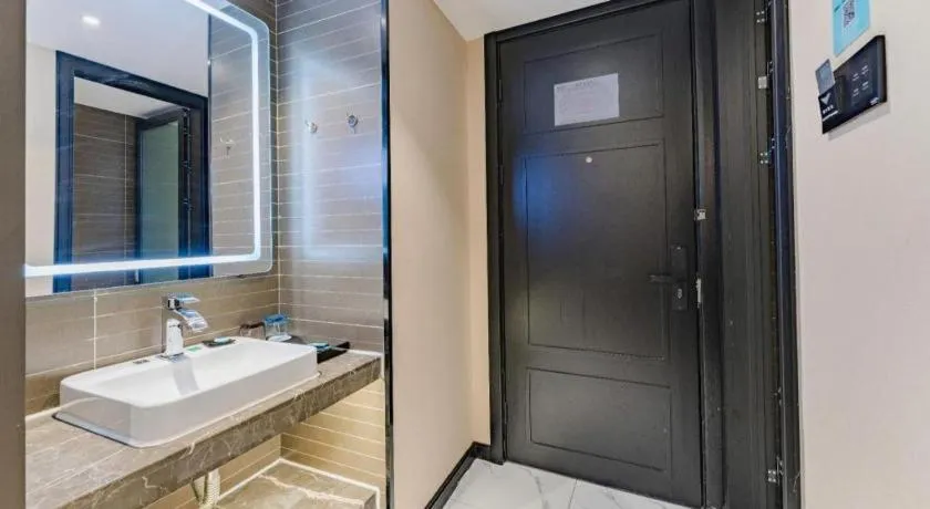 Xana Hotelle Zhengzhou North Passenger Terminal North University Town