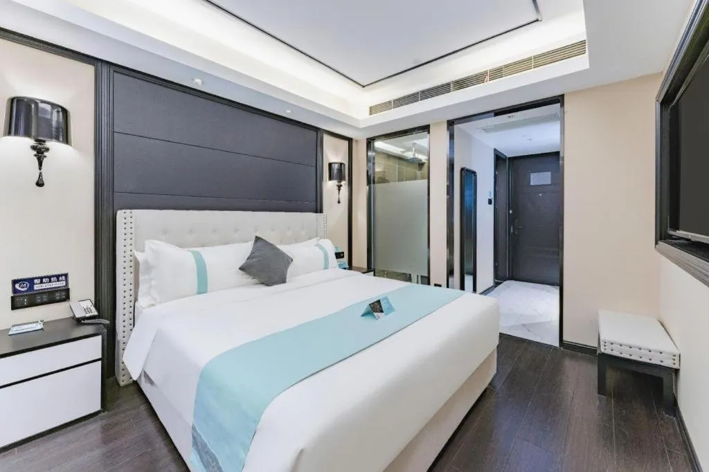 Bed in Xana Hotelle Zhengzhou North Passenger Terminal North University Town