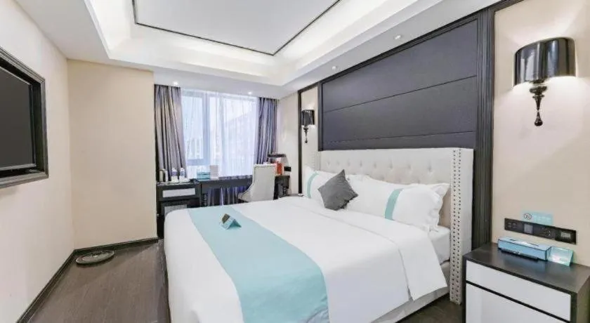 Bed in Xana Hotelle Zhengzhou North Passenger Terminal North University Town