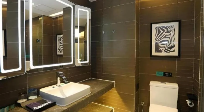 Xana Hotelle Zhengzhou North Passenger Terminal North University Town